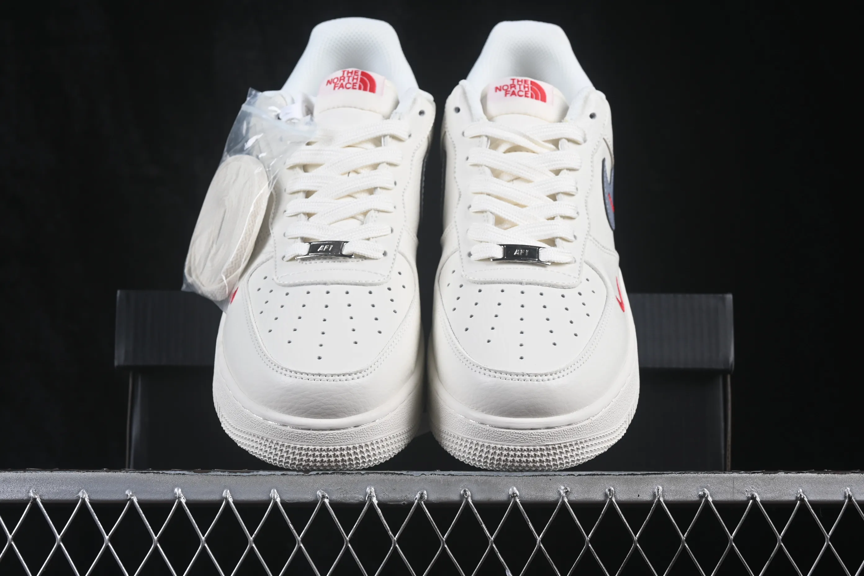 All categories Nk Air Force 1 Air Force series Nk Air Force 1 Low Air Force low-top Nike Air Force 1'07 Low Air Force 1 low-top casual sneakers MM3399-833